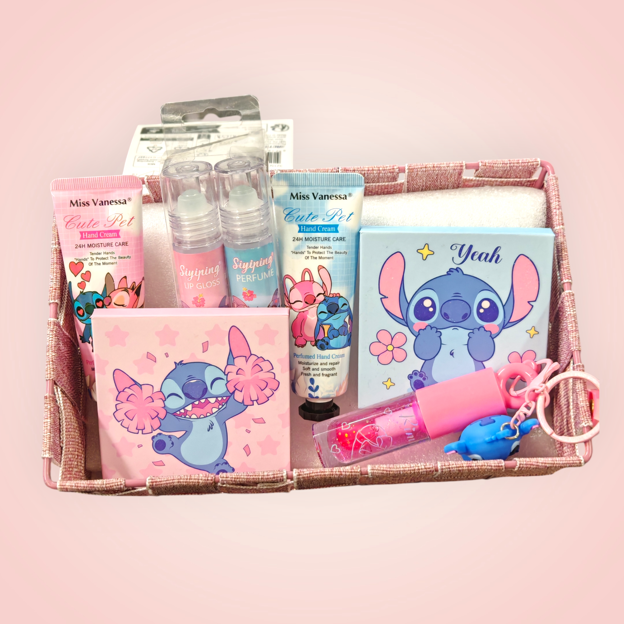 Panier garnis maquillage Stitch