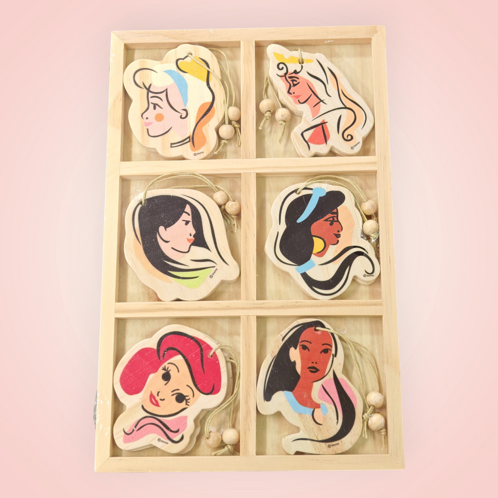 Ornement, bois, princesse ou Roi Lion