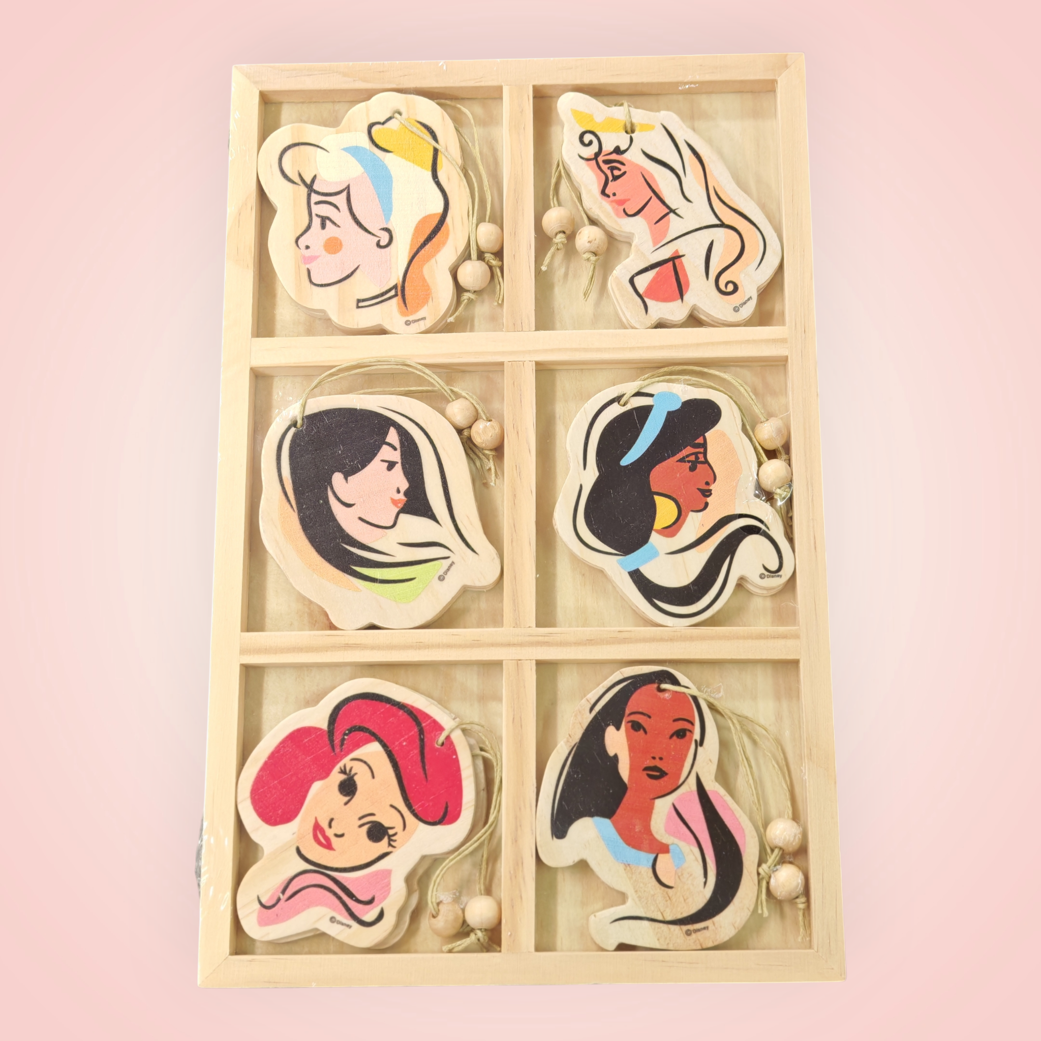 Ornement, bois, princesse ou Roi Lion