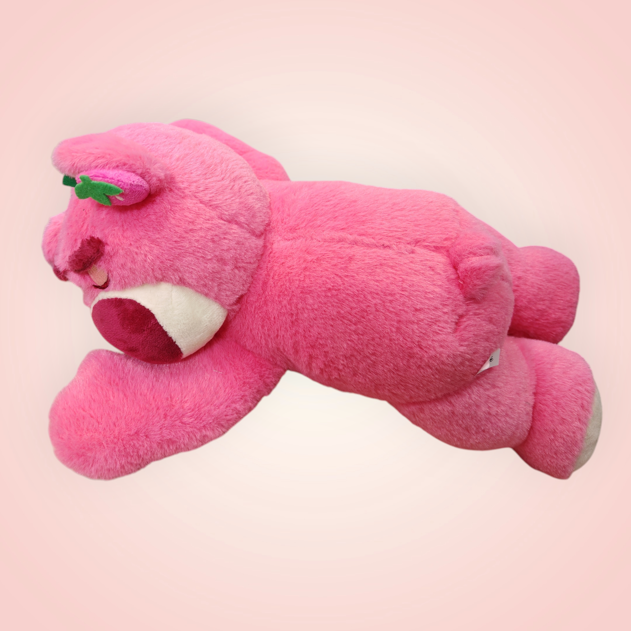 Peluche lotso couché