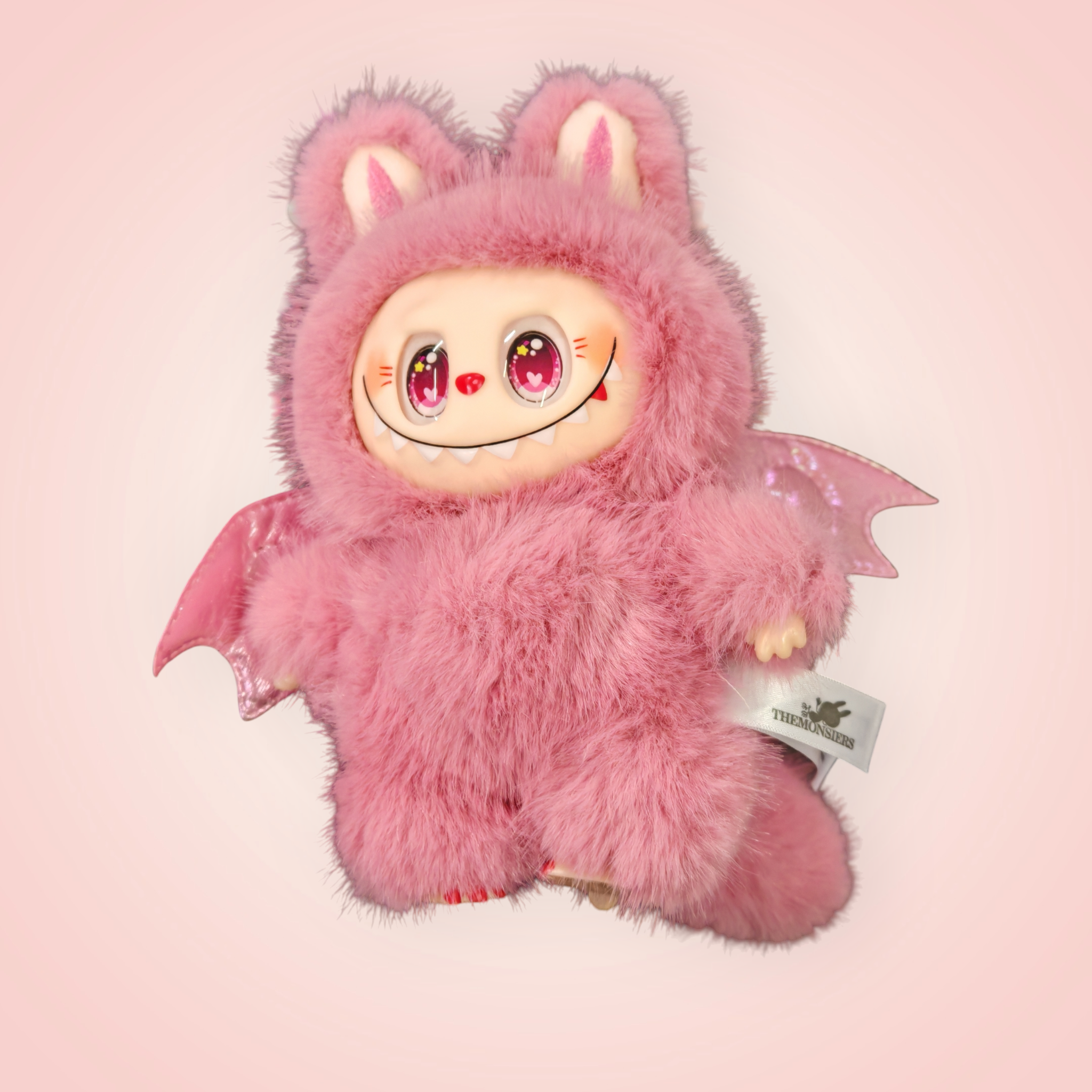 Labubu rose dragon ailé