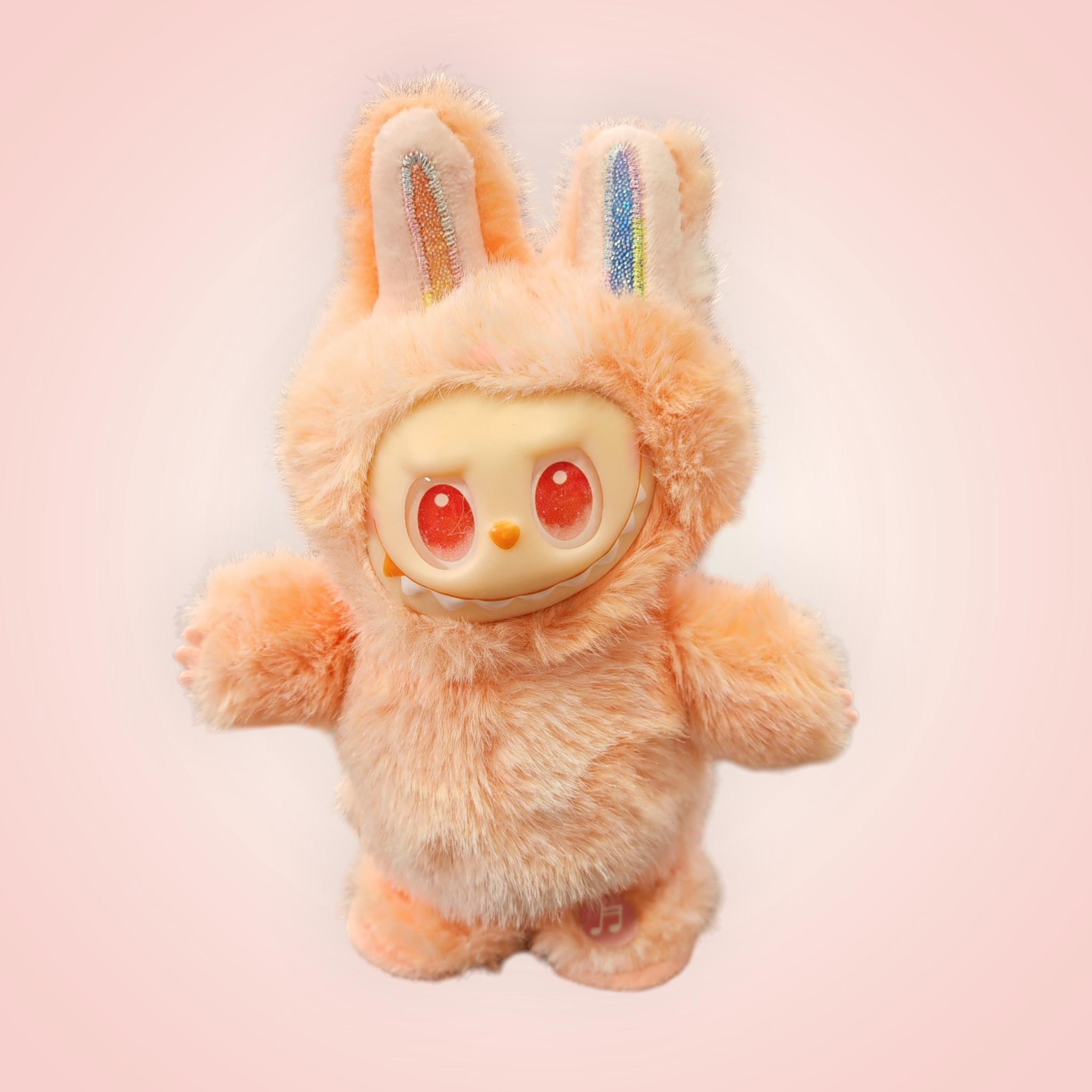 Peluche Labubu qui répète,marche et fait de la musique