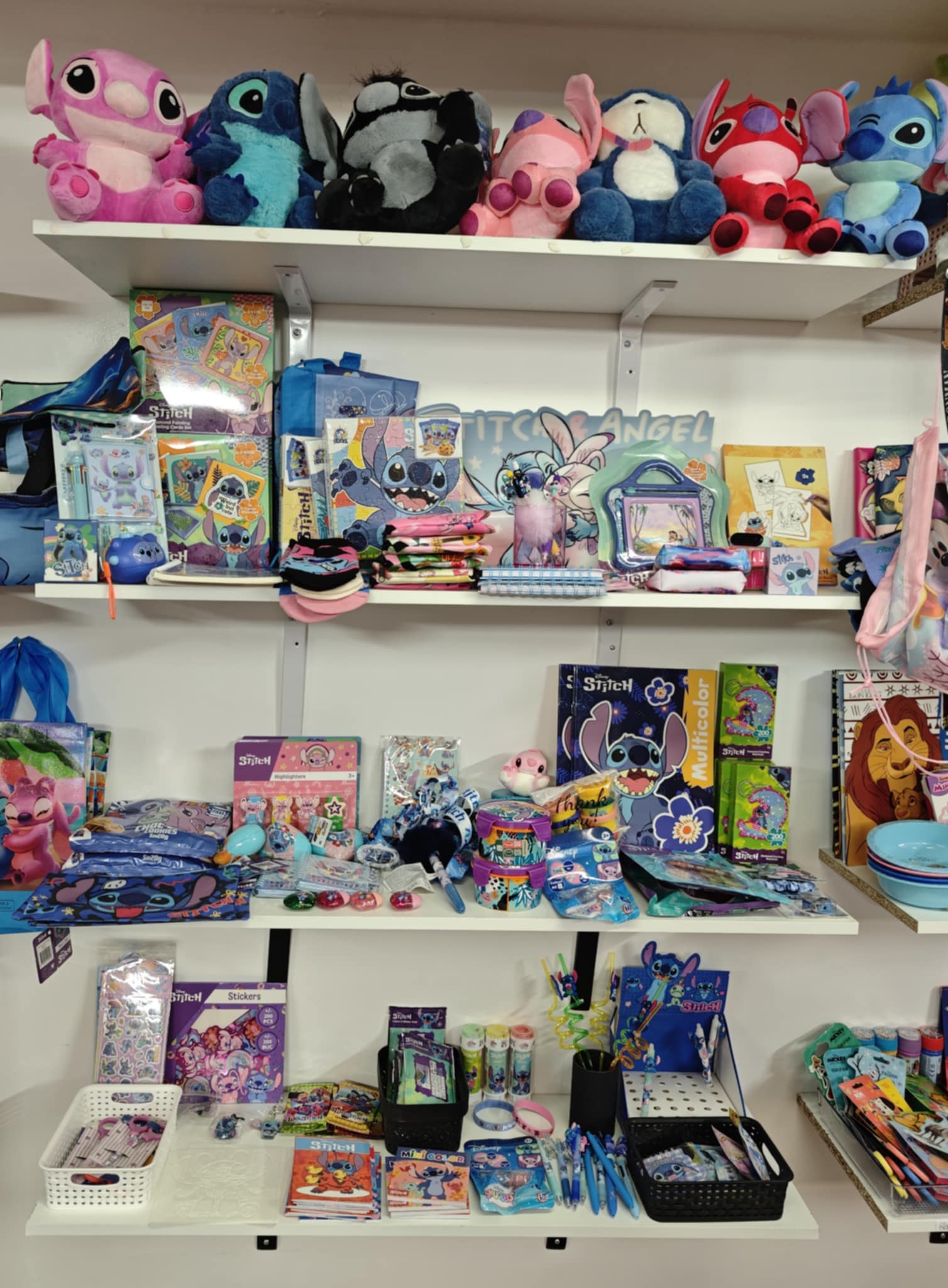 Capsules mystère stitch